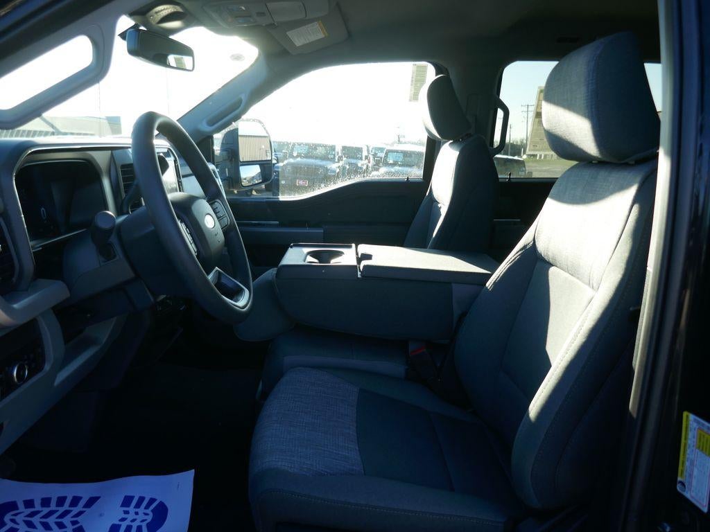 2026 Ford Super Duty F-250 SRW XLT 4WD Crew Cab 6.75' Box