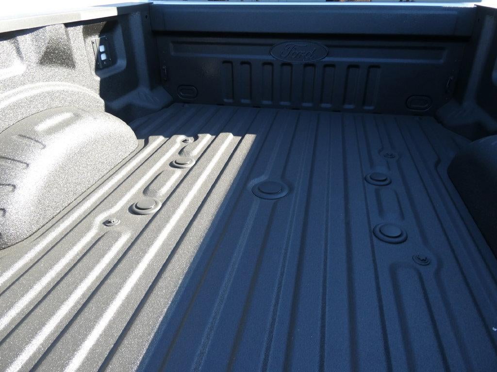 2027 Ford Super Duty F-250 SRW LARIAT 4WD Crew Cab 6.75' Box