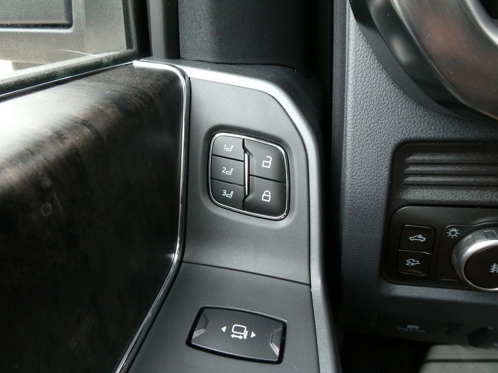 2026 Ford Super Duty F-250 SRW LARIAT 4WD Crew Cab 6.75' Box