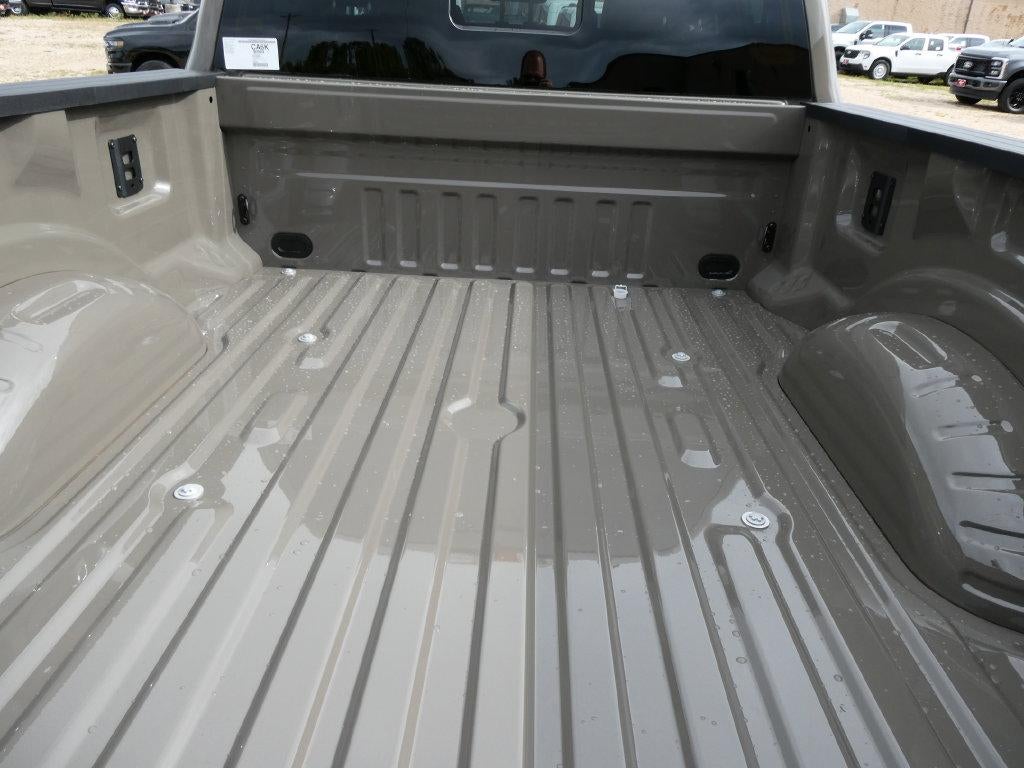 2027 Ford Super Duty F-250 SRW LARIAT 4WD Crew Cab 6.75' Box