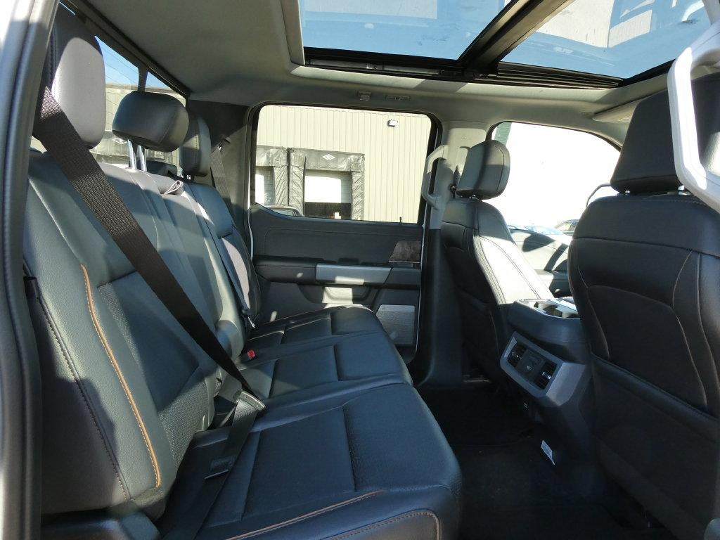 2027 Ford Super Duty F-250 SRW LARIAT 4WD Crew Cab 6.75' Box