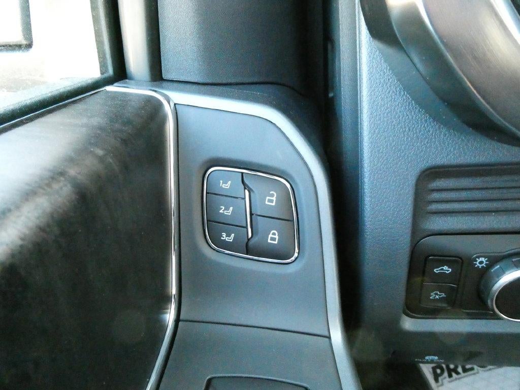 2027 Ford Super Duty F-250 SRW LARIAT 4WD Crew Cab 6.75' Box