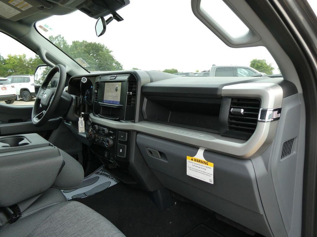 2026 Ford Super Duty F-250 SRW XL 4WD Crew Cab 6.75' Box