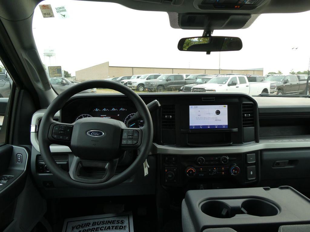 2026 Ford Super Duty F-250 SRW XL 4WD Crew Cab 6.75' Box