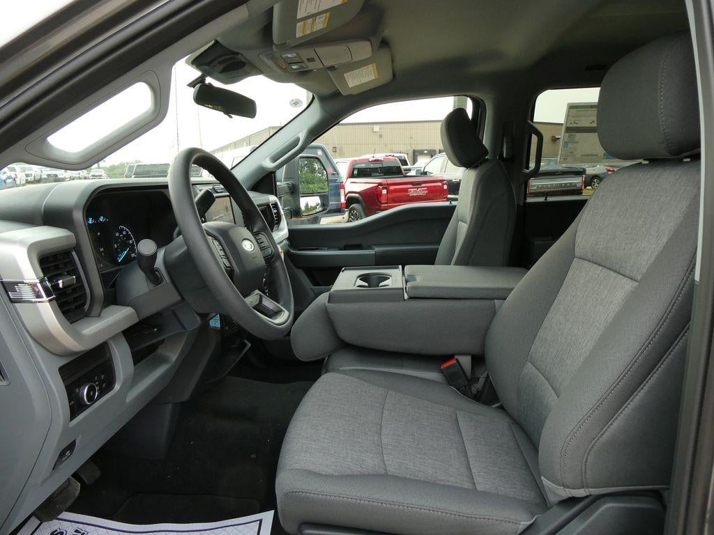 2026 Ford Super Duty F-250 SRW XL 4WD Crew Cab 6.75' Box