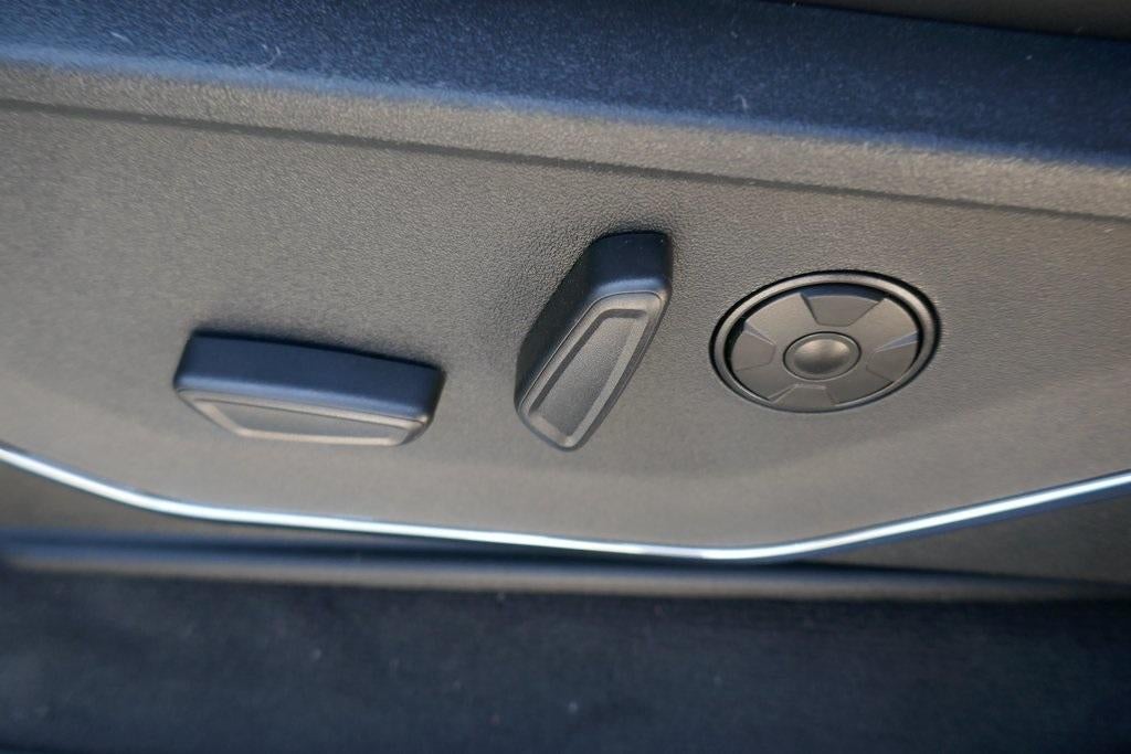 2026 Ford Super Duty F-250 SRW Platinum 4WD Crew Cab 6.75' Box