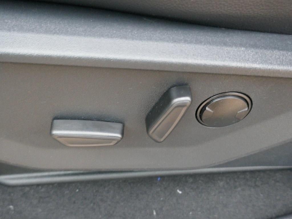 2026 Ford Super Duty F-250 SRW LARIAT 4WD Crew Cab 6.75' Box