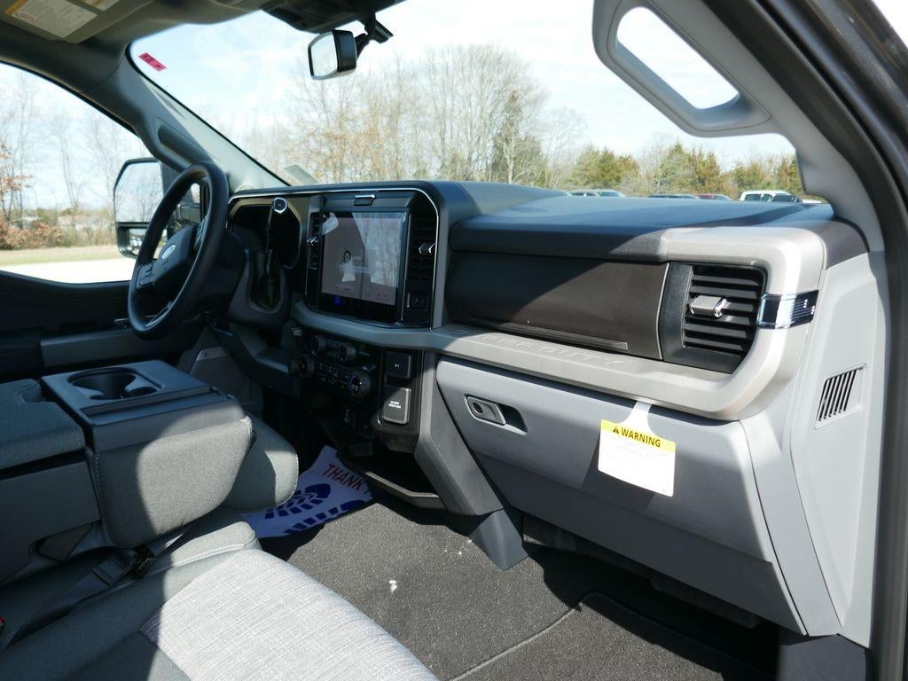 2026 Ford Super Duty F-250 SRW XLT 4WD Crew Cab 6.75' Box