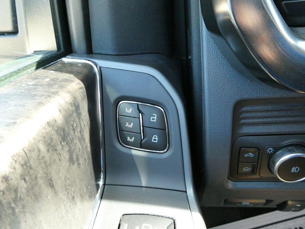 2026 Ford Super Duty F-250 SRW LARIAT 4WD Crew Cab 6.75' Box