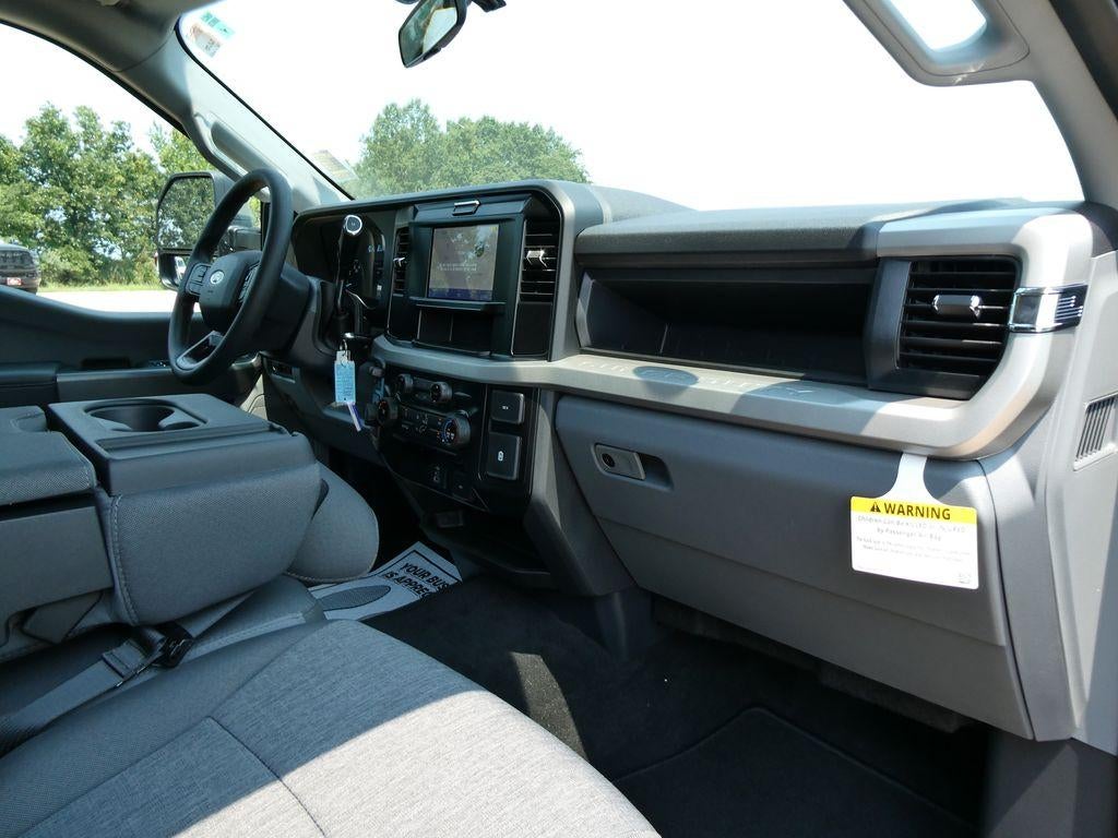 2026 Ford Super Duty F-250 SRW XL 4WD Crew Cab 6.75' Box