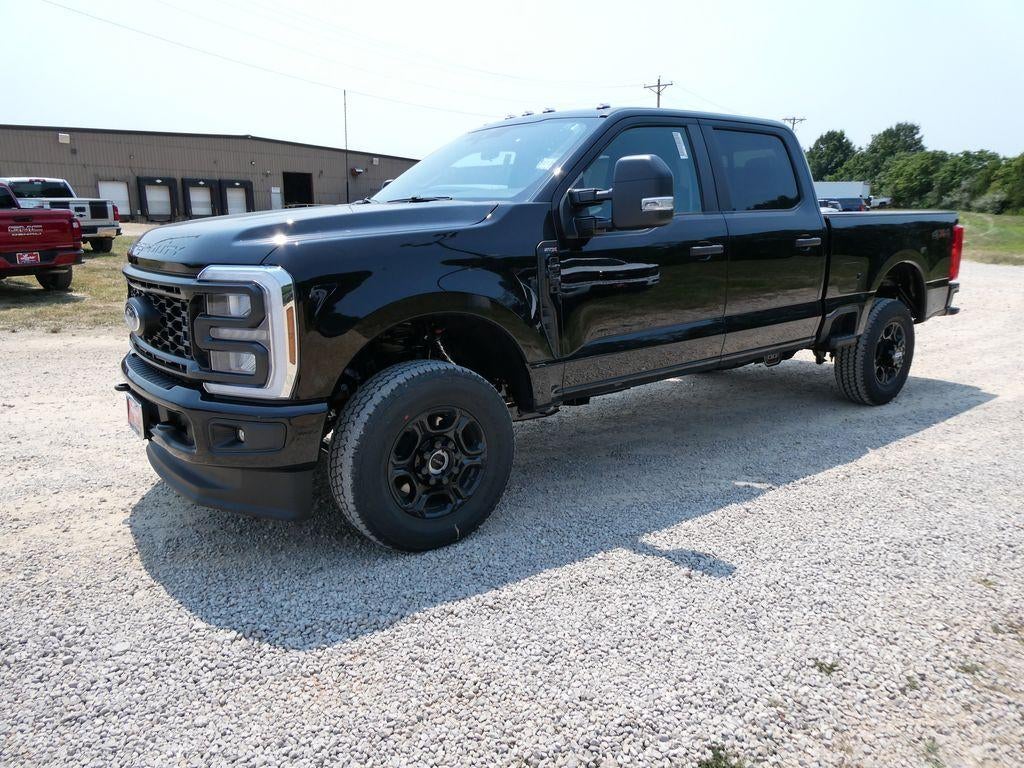 2026 Ford Super Duty F-250 SRW XL 4WD Crew Cab 6.75' Box
