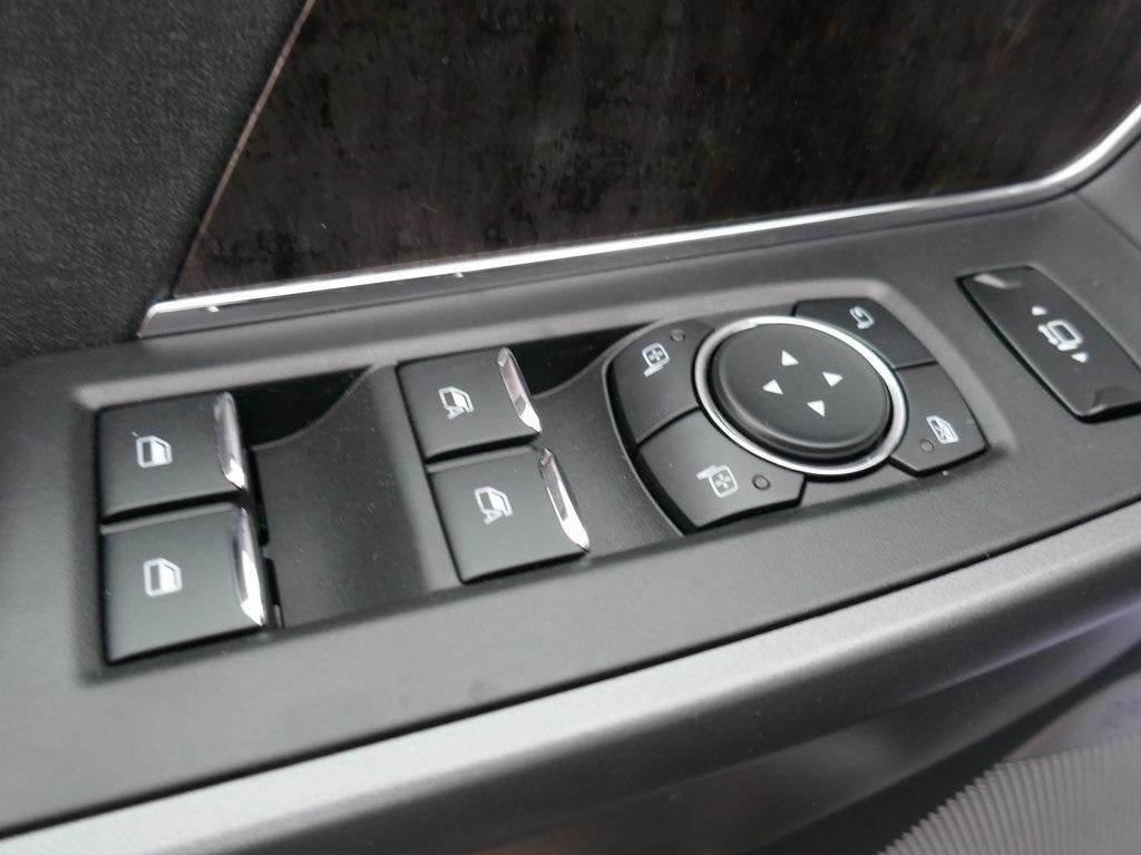 2026 Ford Super Duty F-250 SRW LARIAT 4WD Crew Cab 6.75' Box