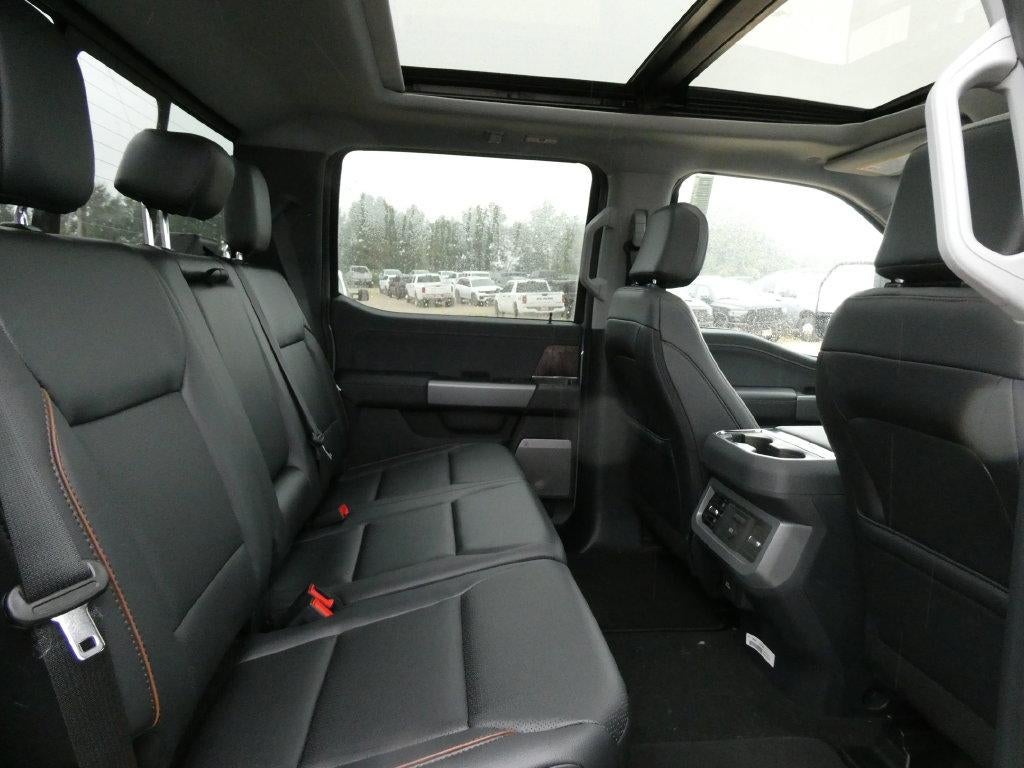 2027 Ford Super Duty F-250 SRW LARIAT 4WD Crew Cab 6.75' Box