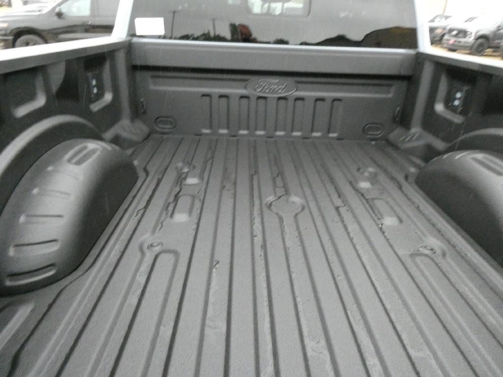 2027 Ford Super Duty F-250 SRW LARIAT 4WD Crew Cab 6.75' Box