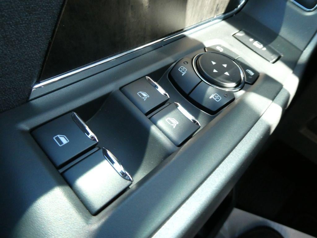 2026 Ford Super Duty F-250 SRW LARIAT 4WD Crew Cab 6.75' Box