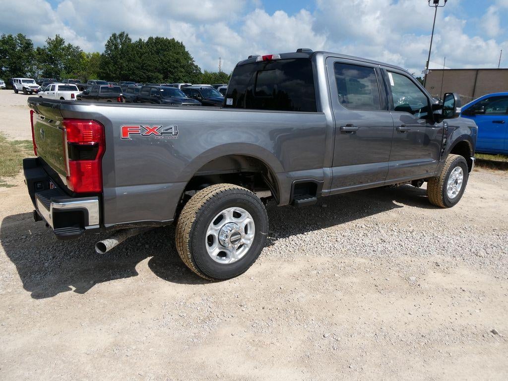 2026 Ford Super Duty F-250 SRW XLT 4WD Crew Cab 6.75' Box