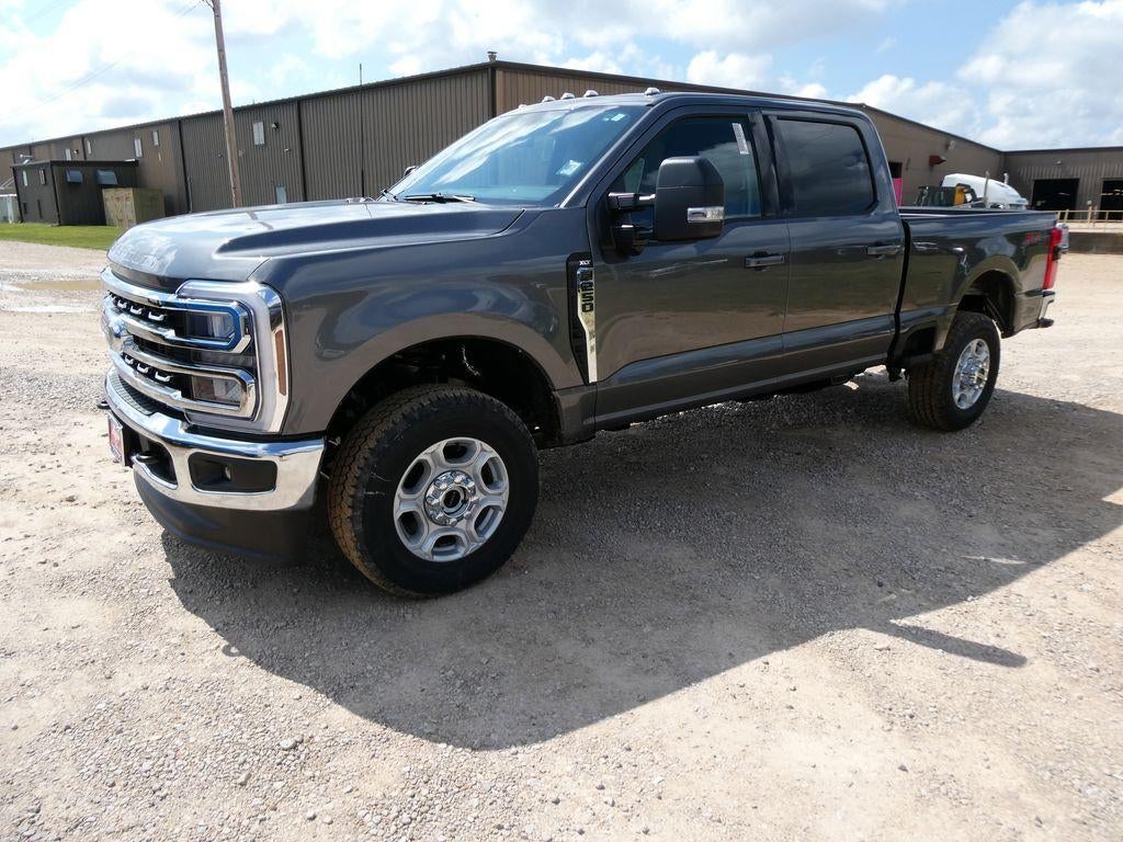 2026 Ford Super Duty F-250 SRW XLT 4WD Crew Cab 6.75' Box