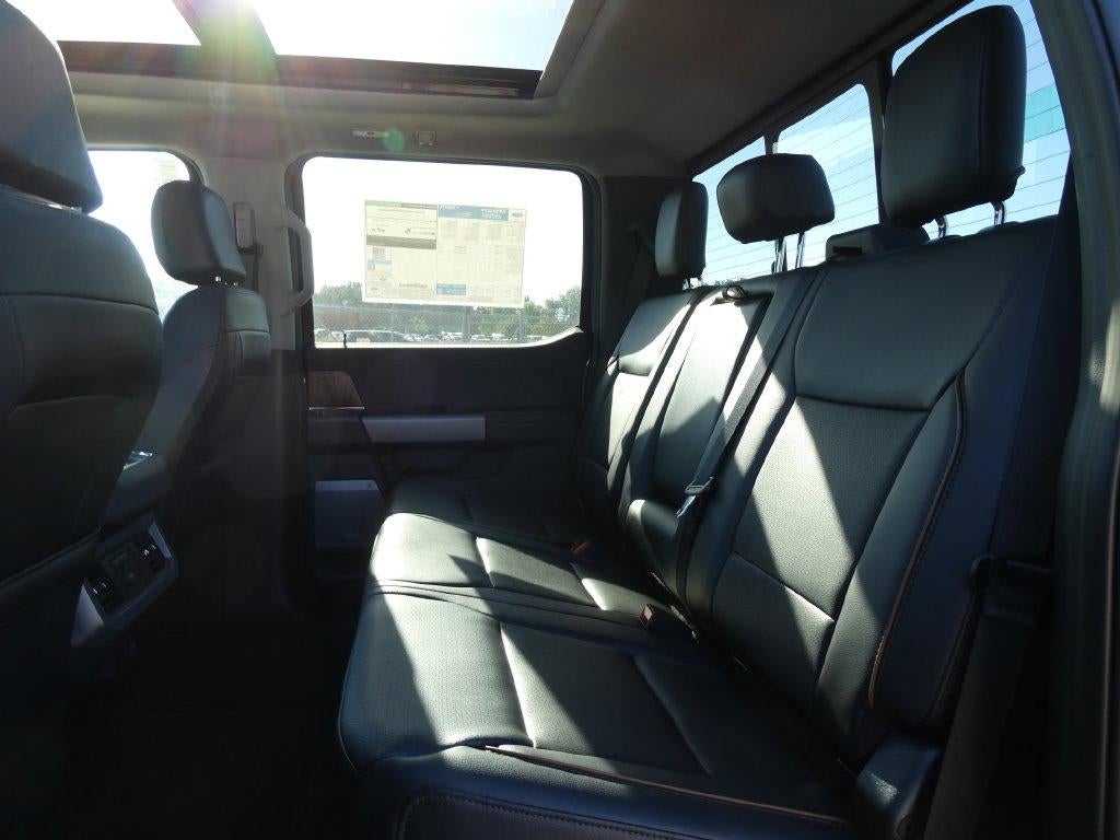 2027 Ford Super Duty F-250 SRW LARIAT 4WD Crew Cab 6.75' Box