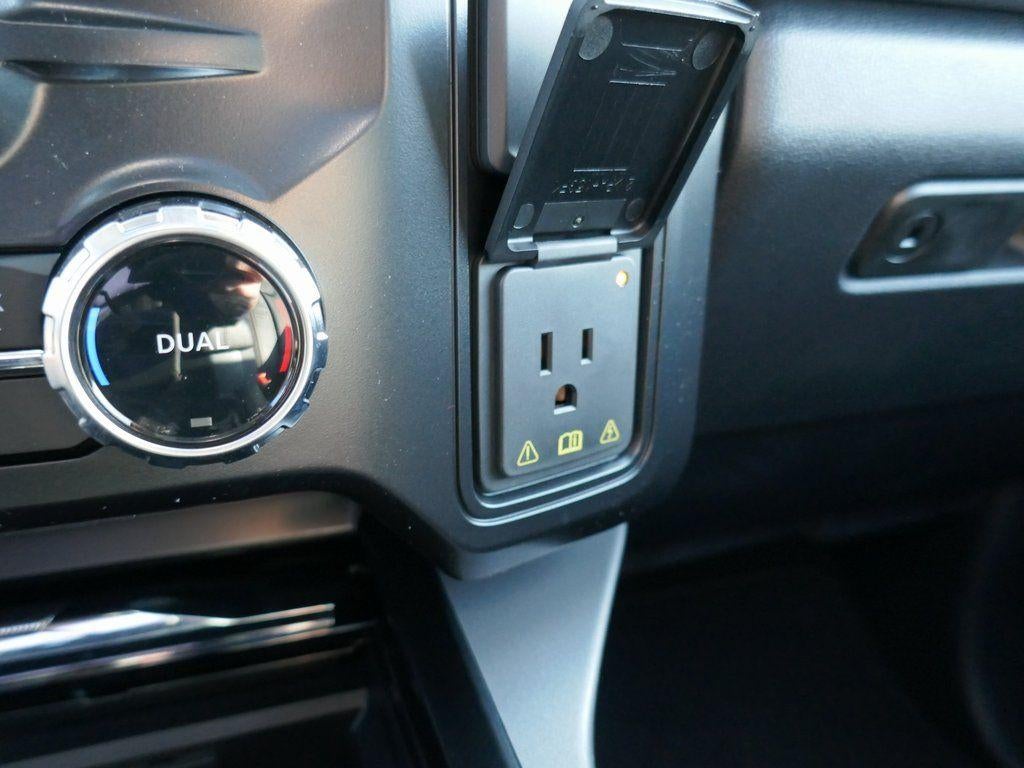 2026 Ford Super Duty F-250 SRW LARIAT 4WD Crew Cab 6.75' Box