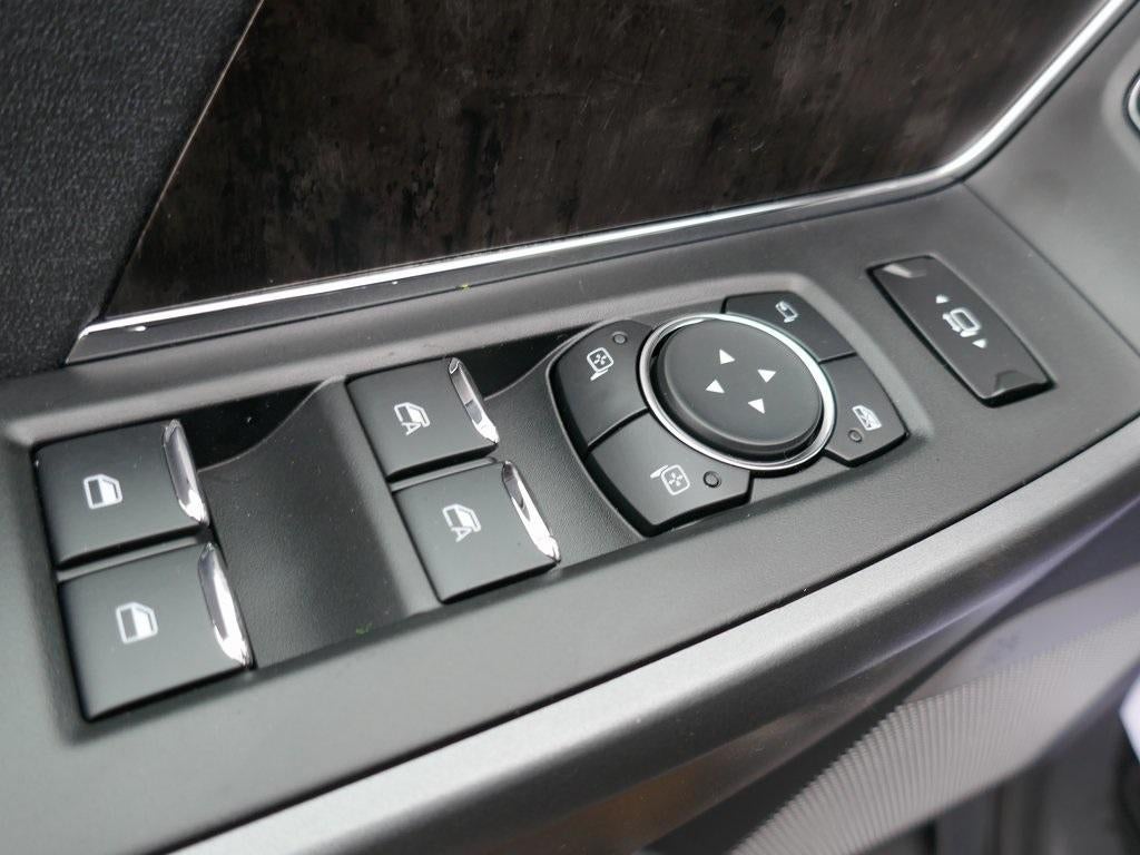 2026 Ford Super Duty F-250 SRW LARIAT 4WD Crew Cab 6.75' Box