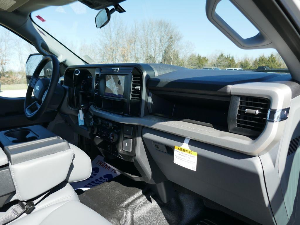 2026 Ford Super Duty F-250 SRW XL 4WD Crew Cab 6.75' Box