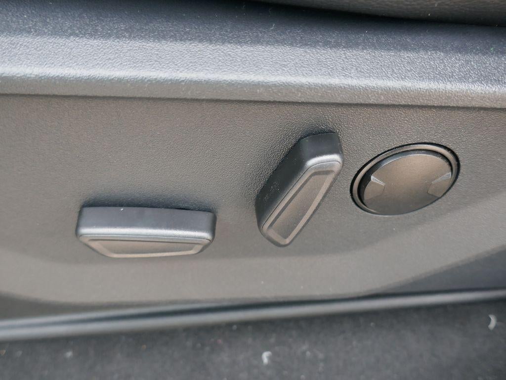 2026 Ford Super Duty F-250 SRW LARIAT 4WD Crew Cab 6.75' Box