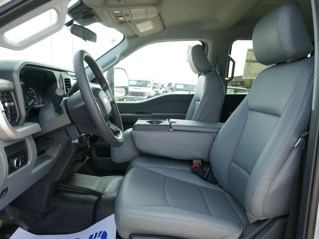 2026 Ford Super Duty F-250 SRW XL 4WD Crew Cab 6.75' Box