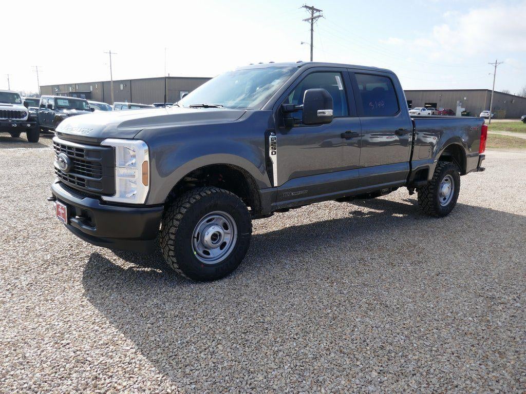2026 Ford Super Duty F-250 SRW XL 4WD Crew Cab 6.75' Box