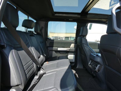 2027 Ford Super Duty F-350 SRW Platinum 4WD Crew Cab 8' Box