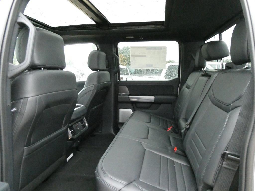 2027 Ford Super Duty F-350 SRW Platinum 4WD Crew Cab 8' Box