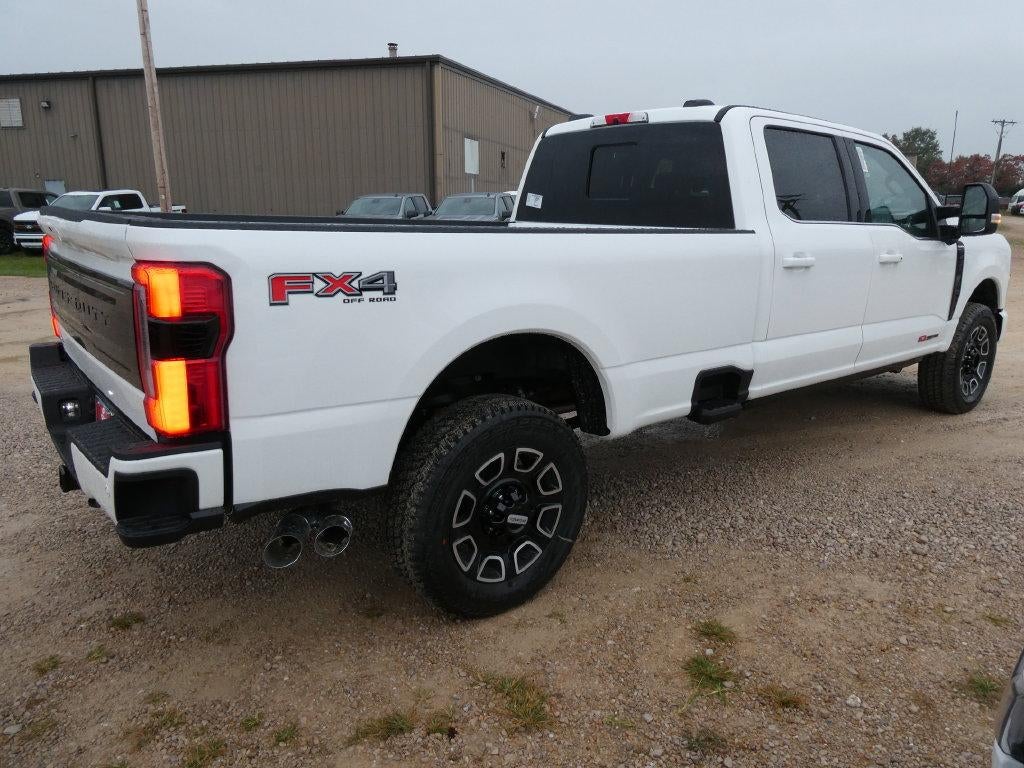2027 Ford Super Duty F-350 SRW Platinum 4WD Crew Cab 8' Box