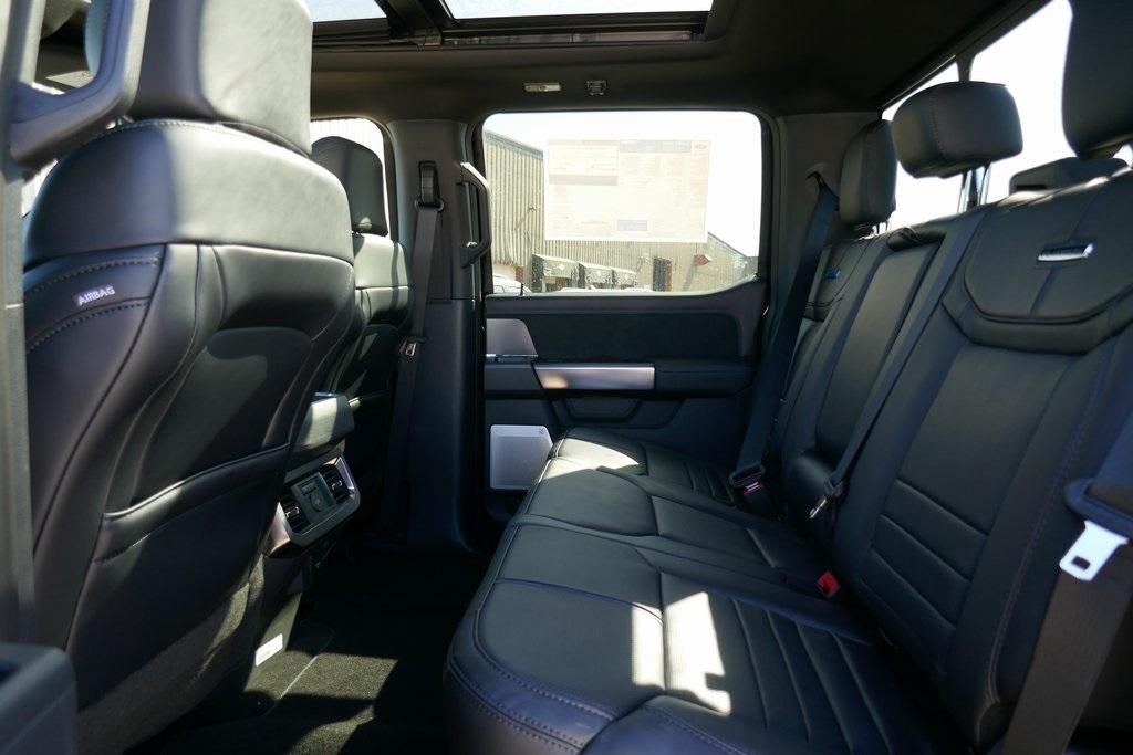 2026 Ford Super Duty F-350 SRW Platinum 4WD Crew Cab 8' Box