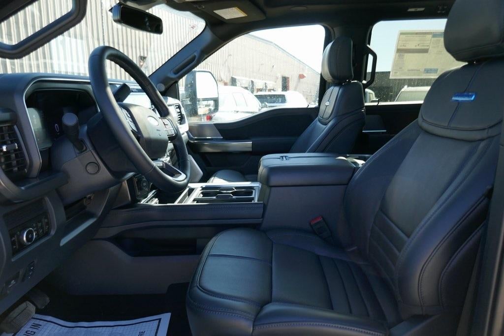 2026 Ford Super Duty F-350 SRW Platinum 4WD Crew Cab 8' Box