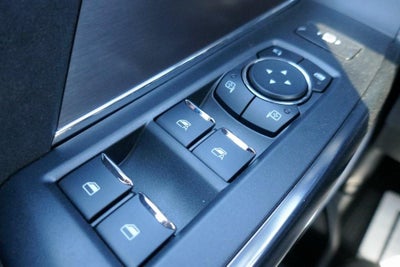 2026 Ford Super Duty F-350 SRW Platinum 4WD Crew Cab 8' Box