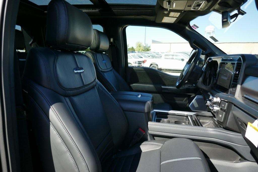 2026 Ford Super Duty F-350 SRW Platinum 4WD Crew Cab 8' Box