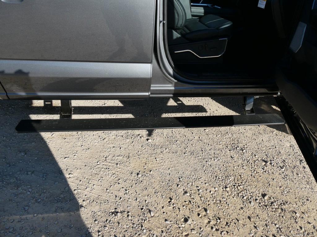 2027 Ford Super Duty F-350 SRW Platinum 4WD Crew Cab 6.75' Box