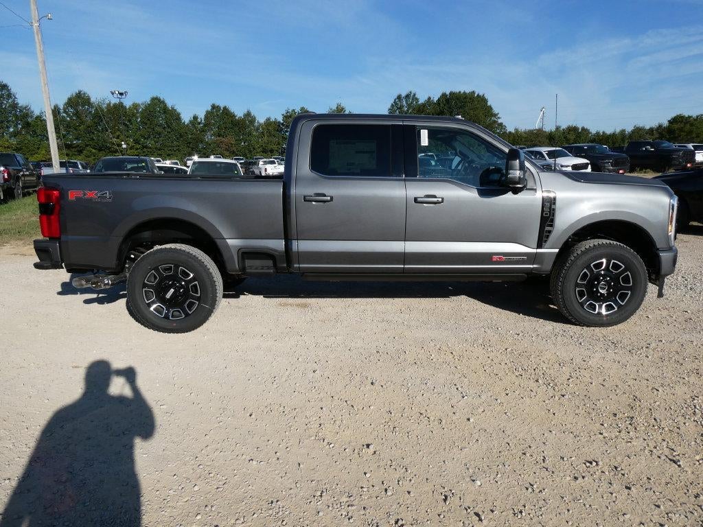 2027 Ford Super Duty F-350 SRW Platinum 4WD Crew Cab 6.75' Box
