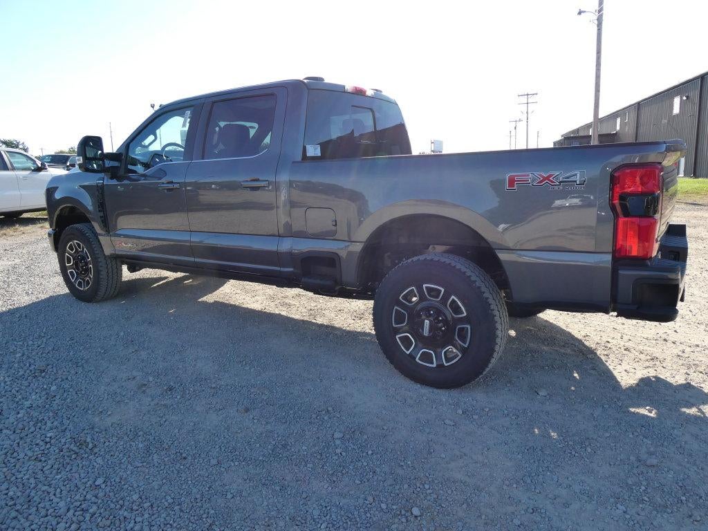 2027 Ford Super Duty F-350 SRW Platinum 4WD Crew Cab 6.75' Box