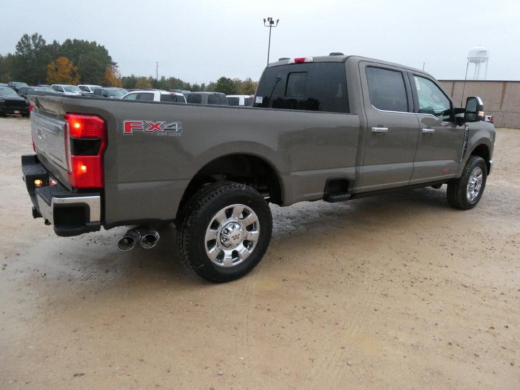 2027 Ford Super Duty F-350 SRW King Ranch 4WD Crew Cab 8' Box
