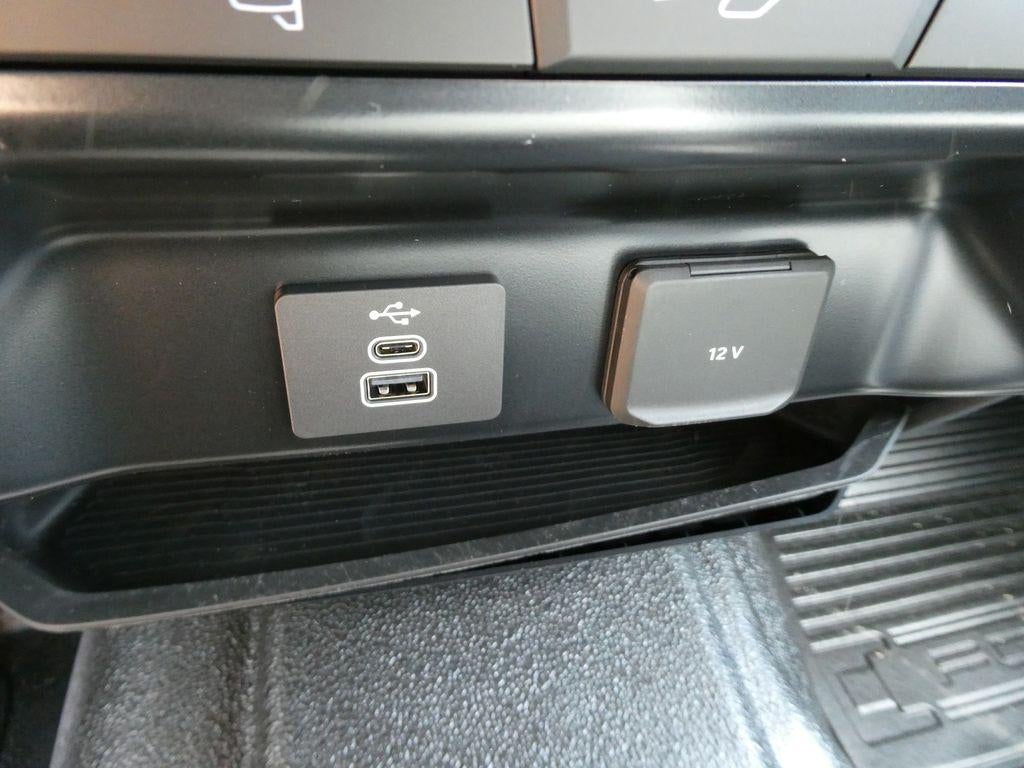 2026 Ford Super Duty F-350 SRW XL 4WD Crew Cab 6.75' Box
