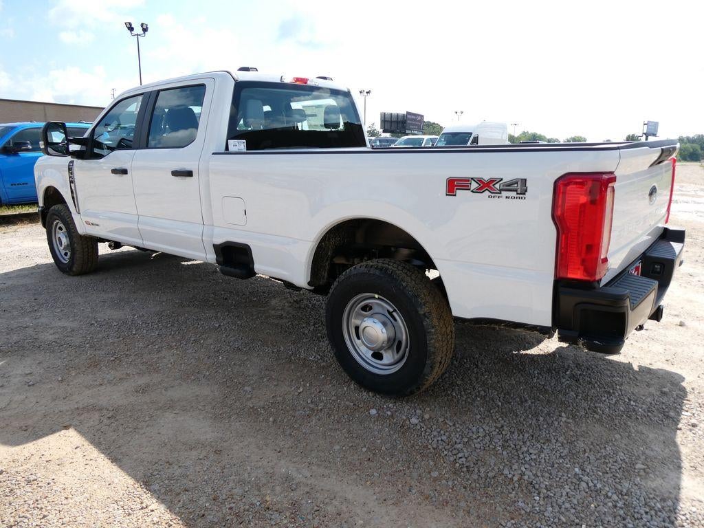 2026 Ford Super Duty F-350 SRW XL 4WD Crew Cab 6.75' Box