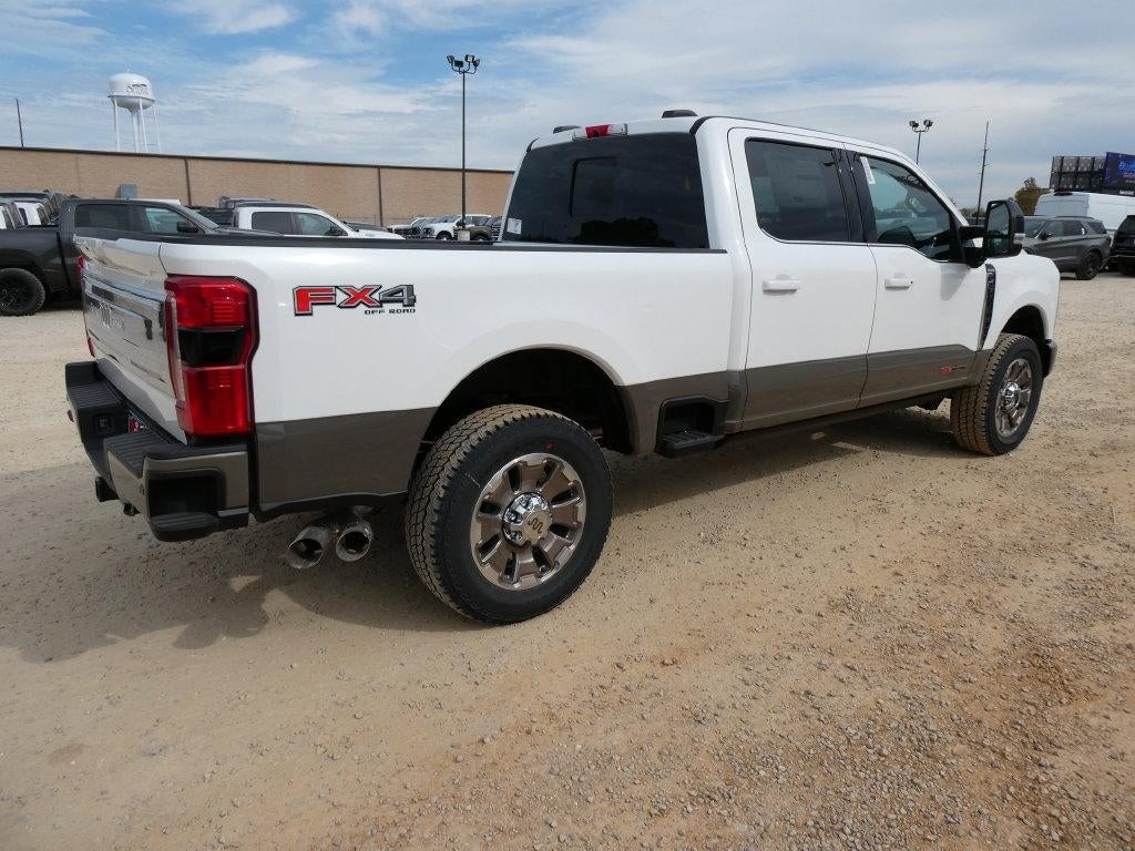 2027 Ford Super Duty F-350 SRW King Ranch 4WD Crew Cab 6.75' Box