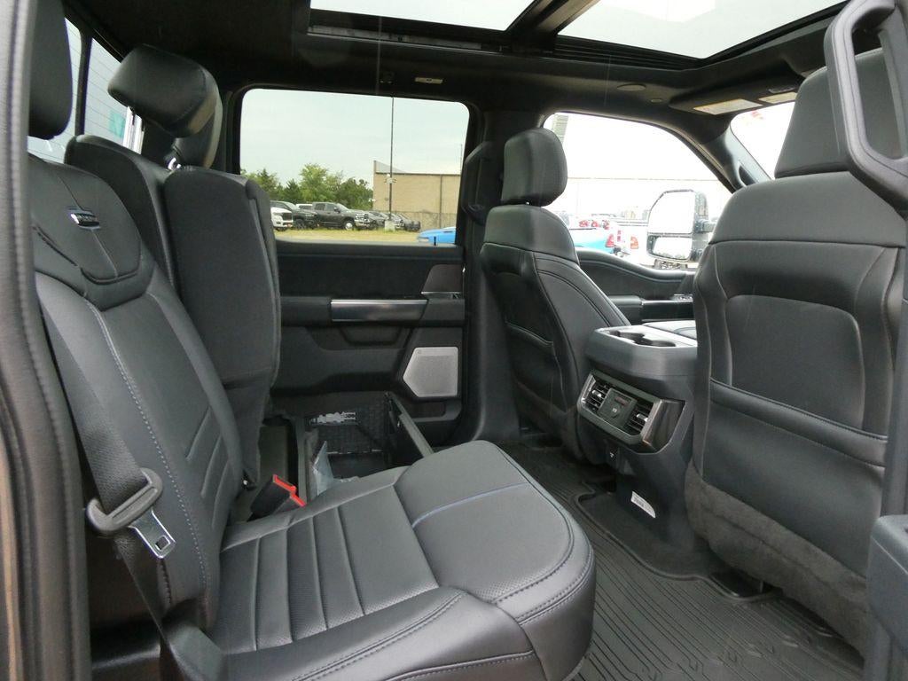 2026 Ford Super Duty F-350 SRW Platinum 4WD Crew Cab 6.75' Box