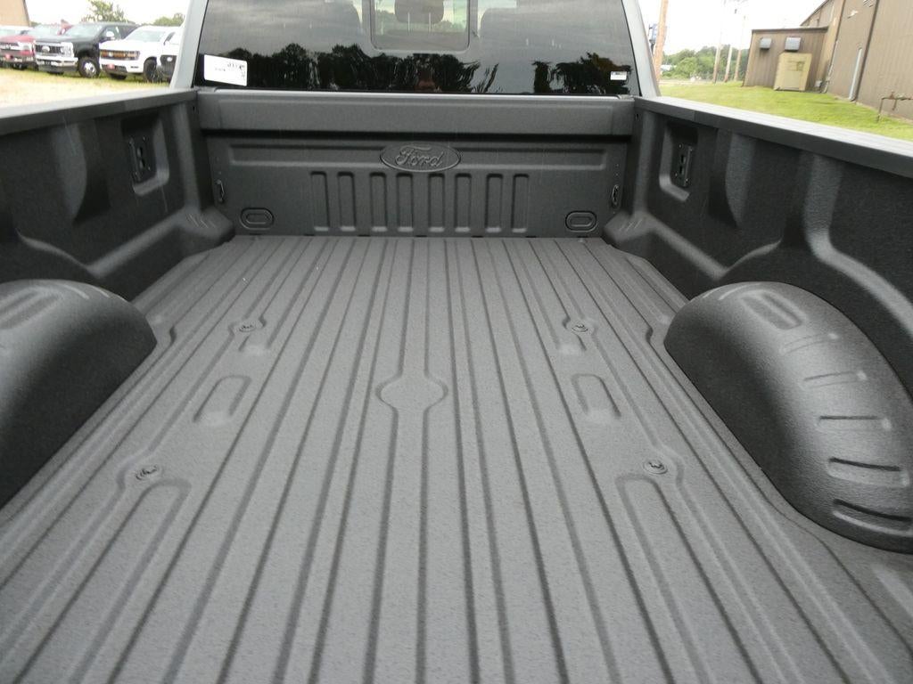 2026 Ford Super Duty F-350 SRW Platinum 4WD Crew Cab 6.75' Box
