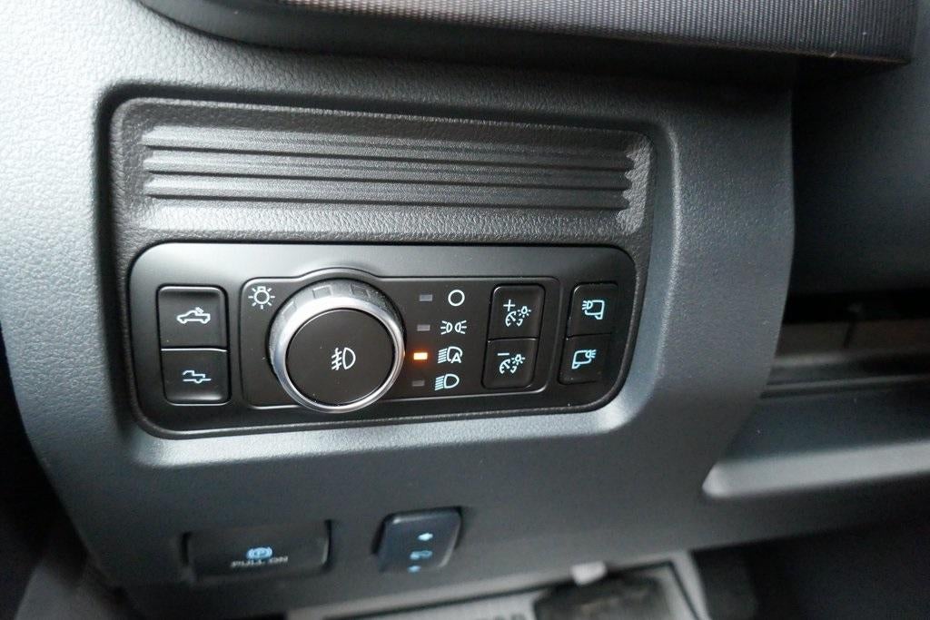 2026 Ford Super Duty F-350 SRW Platinum 4WD Crew Cab 6.75' Box