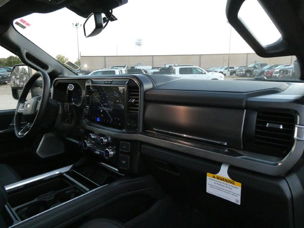 2027 Ford Super Duty F-350 SRW Platinum 4WD Crew Cab 8' Box