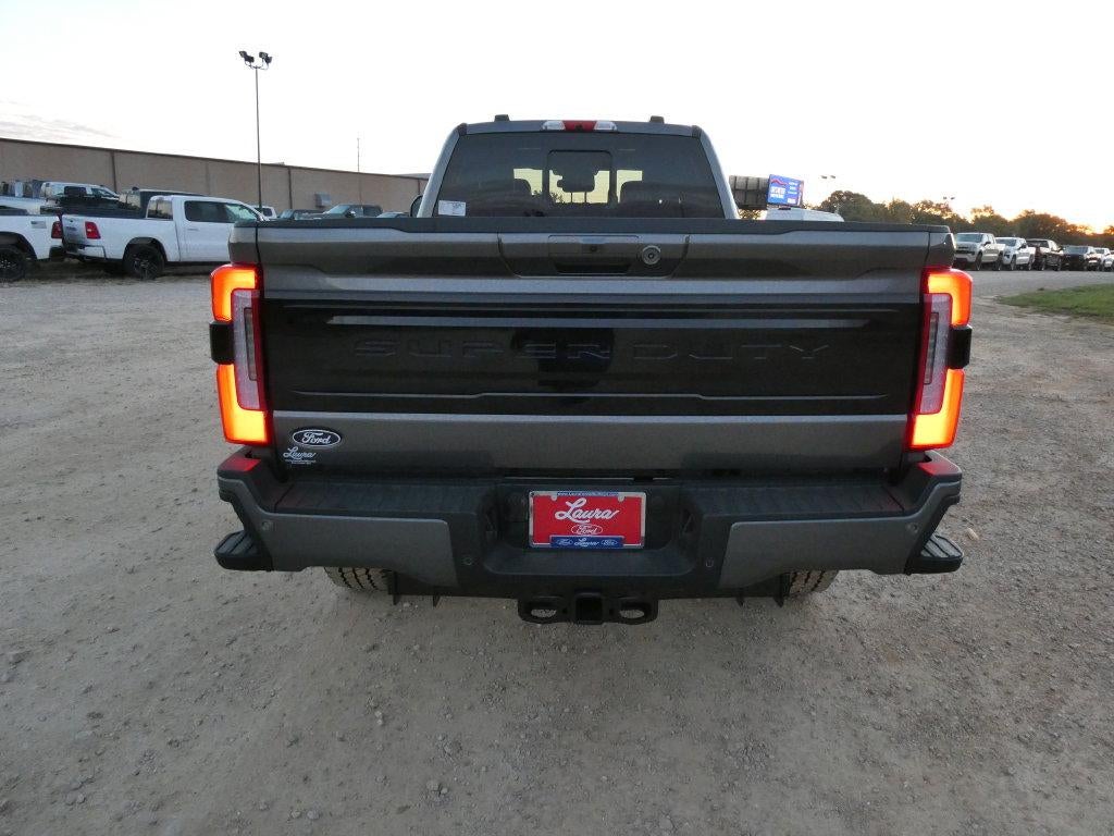 2027 Ford Super Duty F-350 SRW Platinum 4WD Crew Cab 8' Box