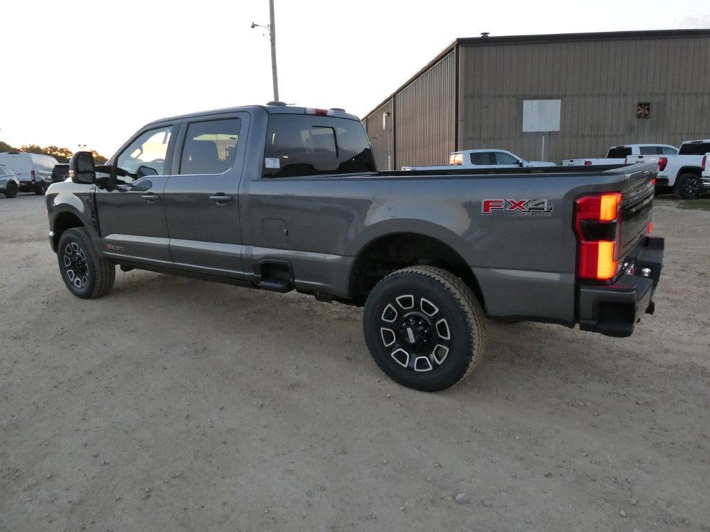 2027 Ford Super Duty F-350 SRW Platinum 4WD Crew Cab 8' Box