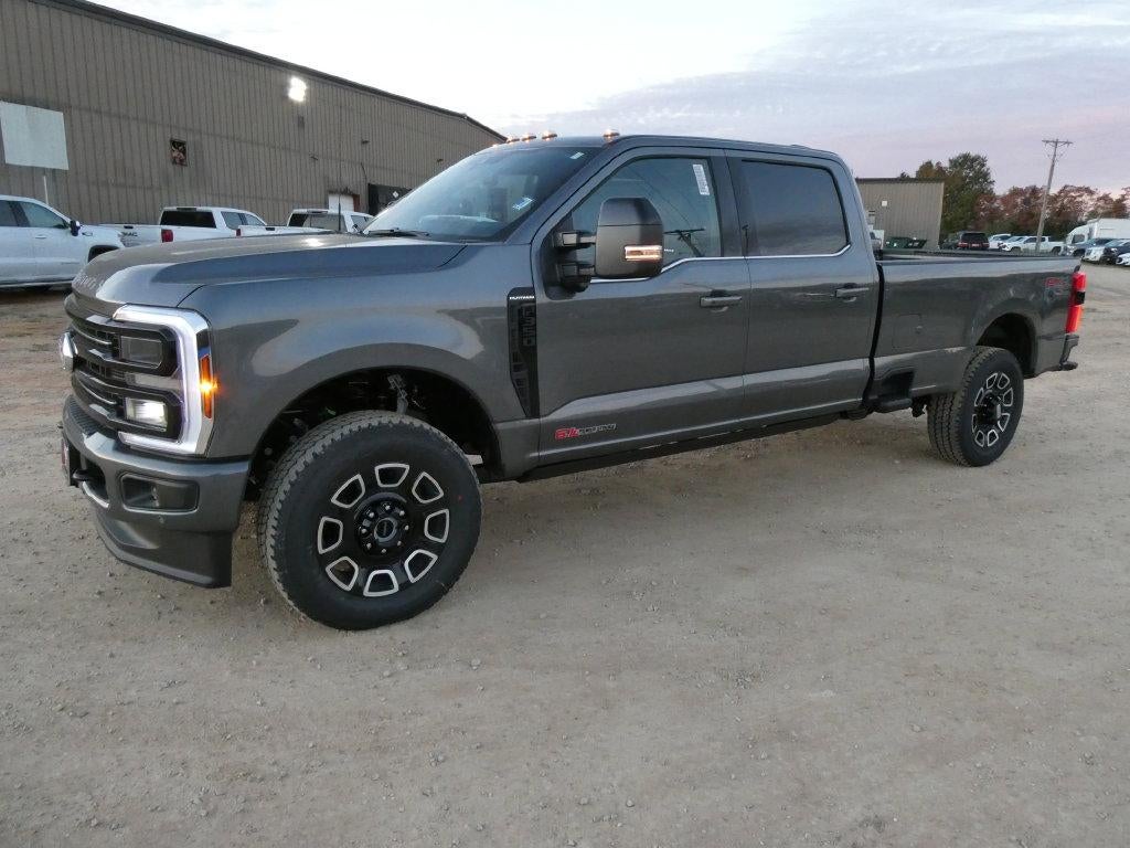 2027 Ford Super Duty F-350 SRW Platinum 4WD Crew Cab 8' Box