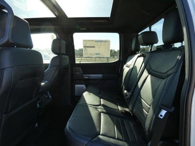 2027 Ford Super Duty F-350 SRW Platinum 4WD Crew Cab 6.75' Box